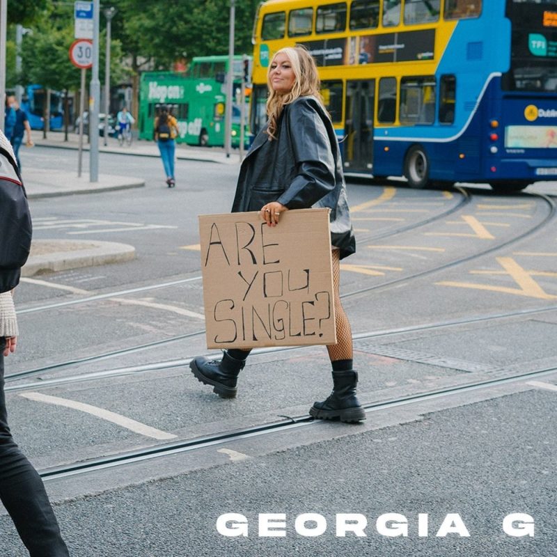 Disco Pop irlandaise avec Georgia G et le titre « Are You Single »