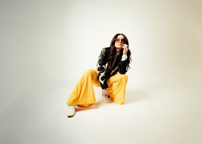 Mariya Stokes dévoile son nouveau single pop-country « You Want Me »