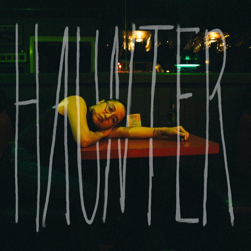 Pichya Frappe Fort avec &lsquo;HAUNTER&rsquo;: Un Hymne Indie-Pop Accrocheur