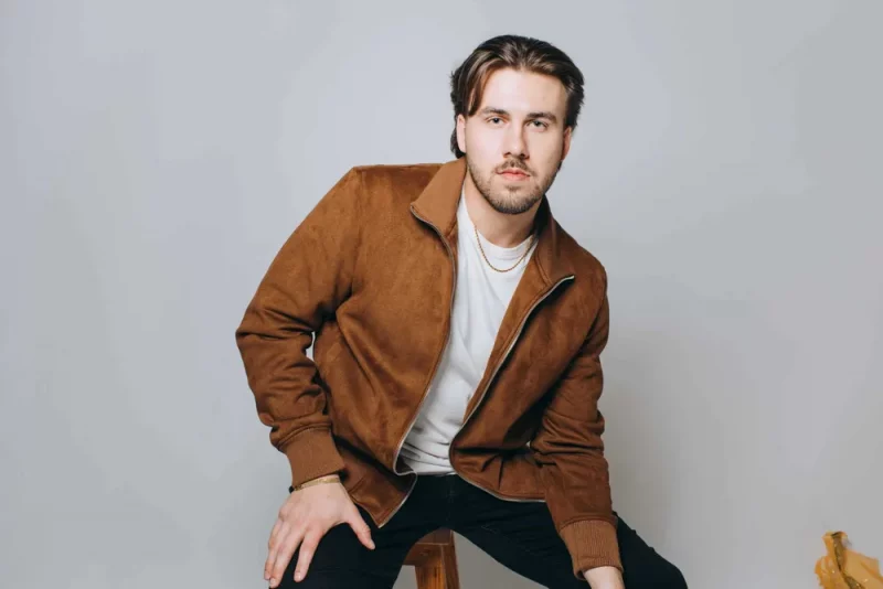Connor McCutcheon Révèle Sa Chanson « Love Letter »