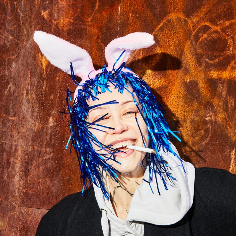 Madge et Suzi Wu Electrissent l’Été avec « Shiversucker »