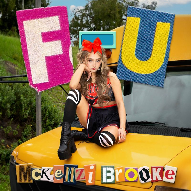 McKenzi Brooke dévoile « F U » : un hymne vibrant à la jeunesse