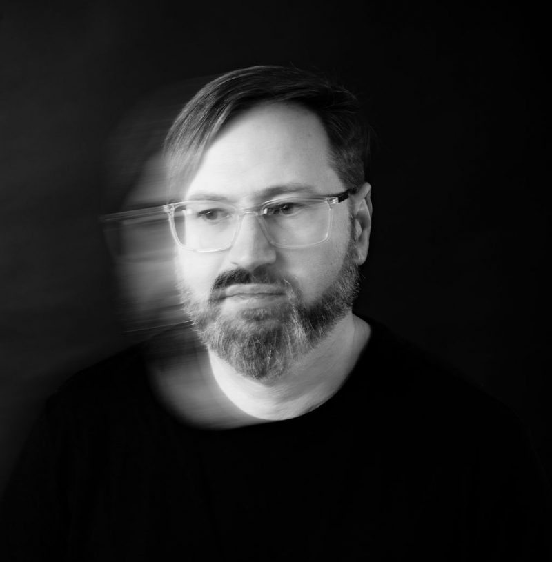 Wavewulf Révèle « In Every Blue » : Une Exploration Musicale Envoûtante de l’Amitié
