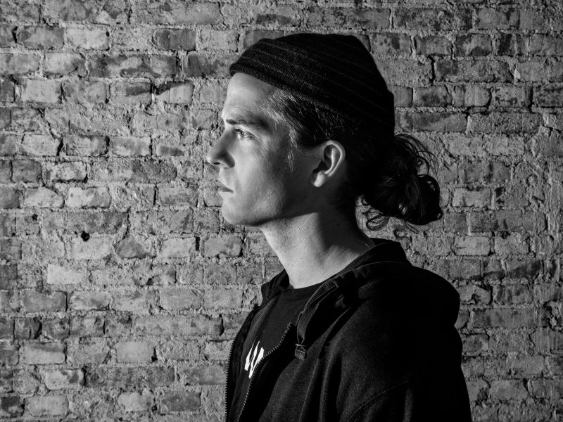 Alex Zethson Émerveille avec sa Nouvelle Composition pour Piano ‘Terrella’