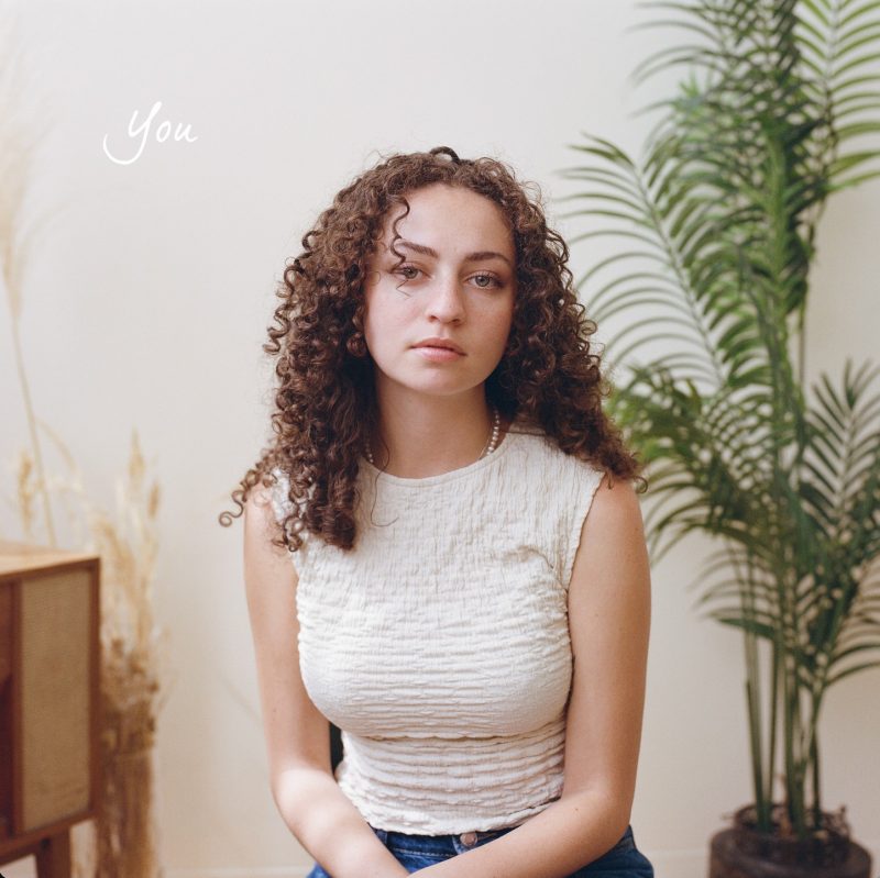 Avery Raquel dévoile « You », une exploration poignante des relations ambiguës