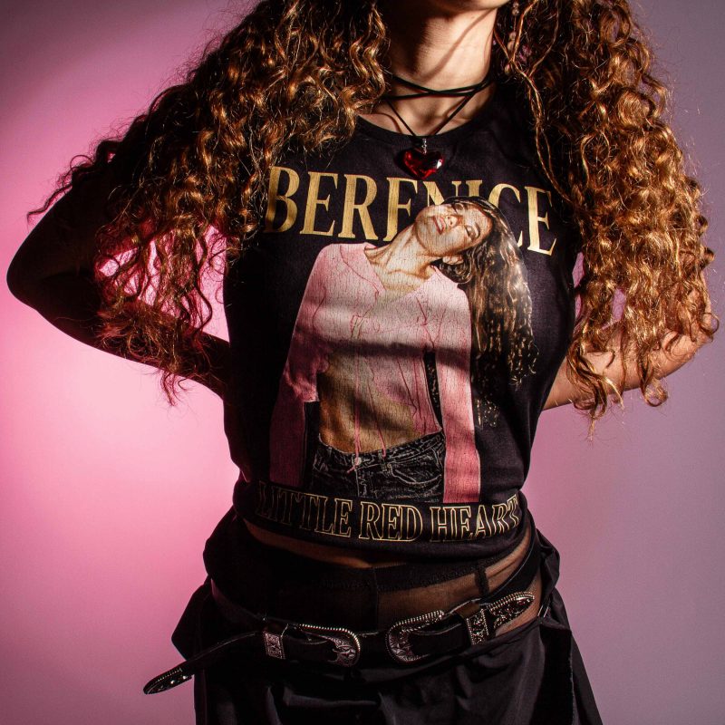 BERENICE : Une Nouvelle Chanson Émouvante ‘Little Red Heart’ Inspirée par le Spaghetti Western Pop