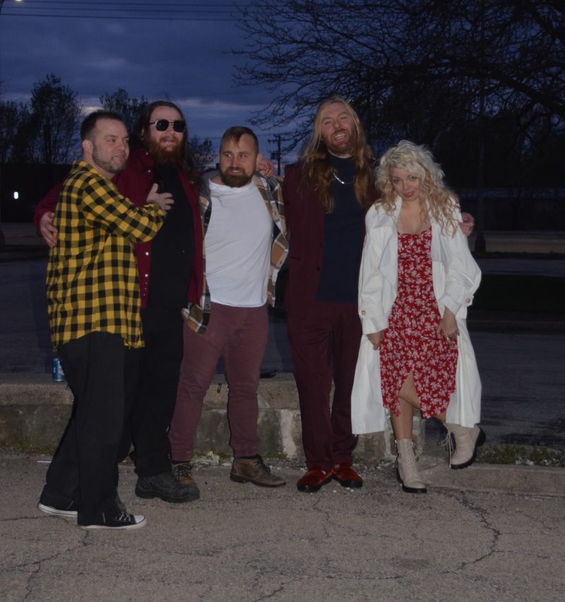 Carrying Torches Illumine la Scène Musicale avec Son Nouveau Single « All For Nothing »