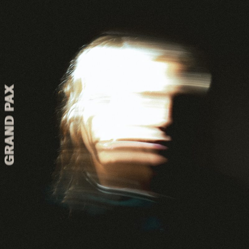 Grand Pax Dévoile « MB BB » : Une Exploration Émotionnelle au Cœur de la Bedroom Pop