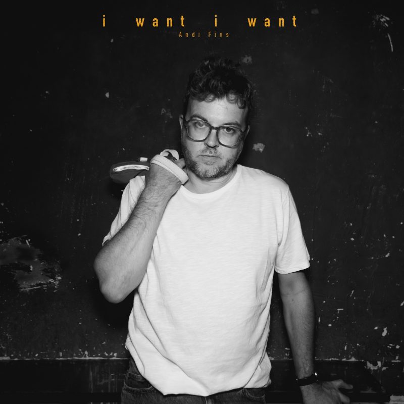Andi Fins secoue la pop avec « i want i want » : une ode brûlante à l’intensité relationnelle