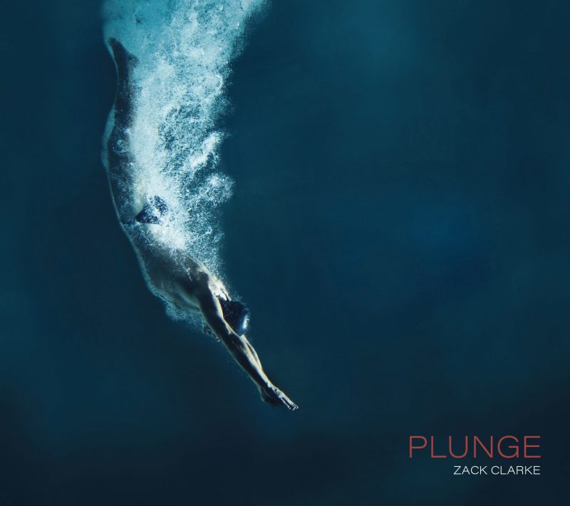 Zack Clarke repousse les frontières musicales avec Plunge : Une fusion audacieuse de jazz et d’électronique