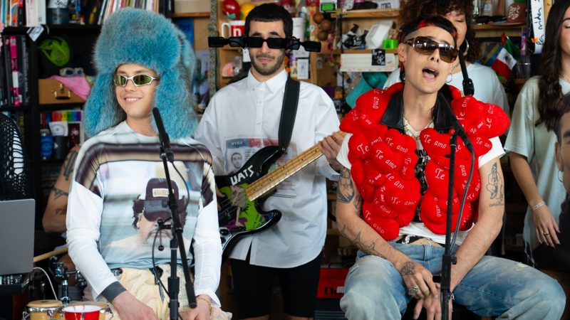 Ca7riel & Paco Amoroso envoûtent avec leur Tiny Desk Live