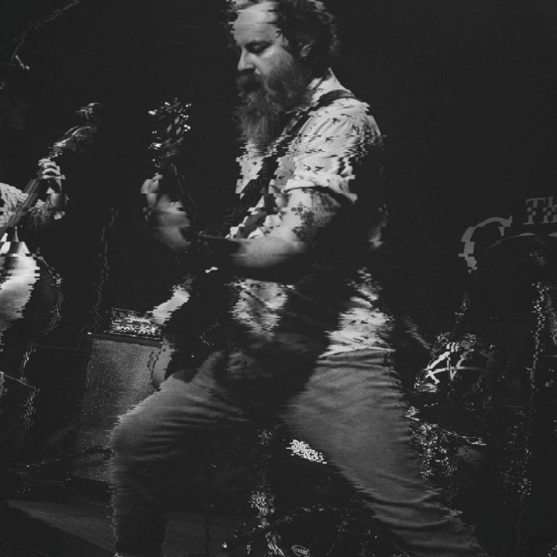 Paul Cafcae – « You Cannot Get to Heaven » : Une Charge Punk contre la Course au Luxe
