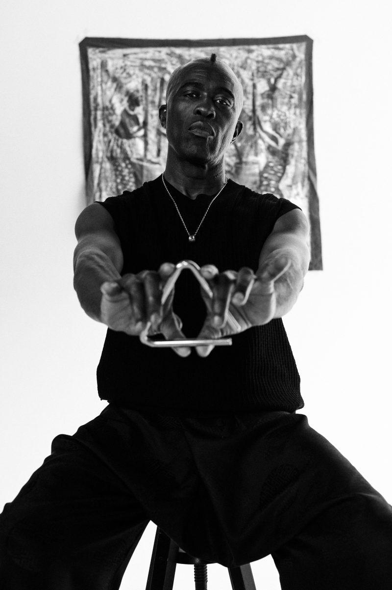 Sola Akingbola & The Eegun Rhapsodies : Une immersion culturelle avec l’album « How Should I »