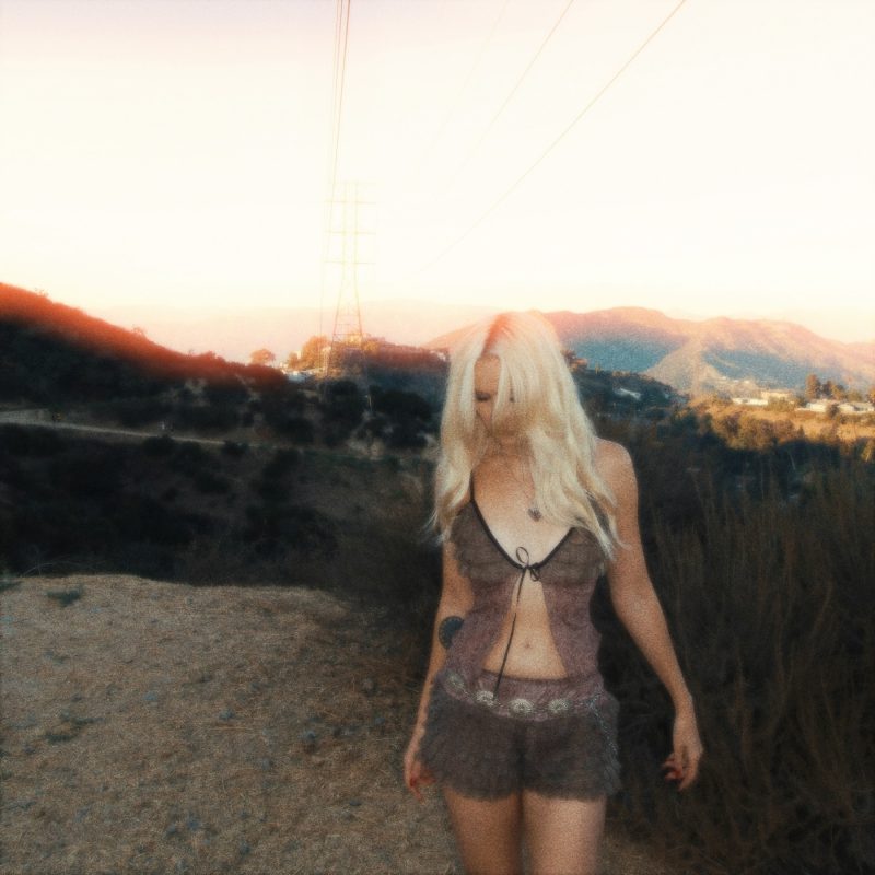 L’Évasion Sonore de soft siren avec « Almost Crying »