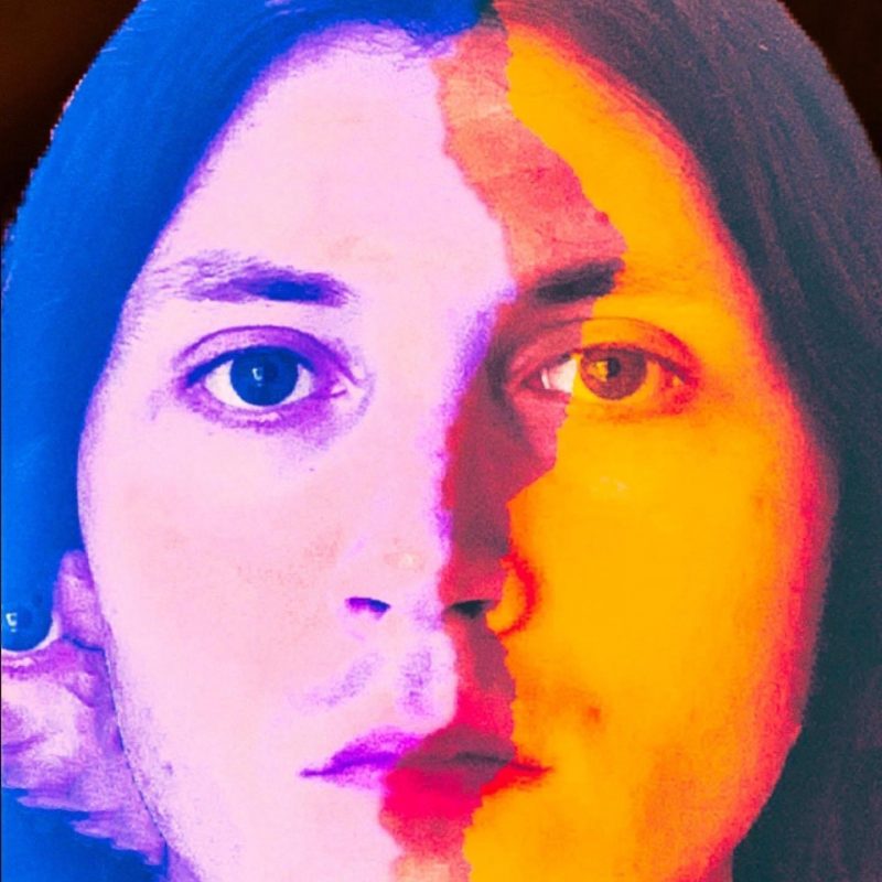 Cosmic Gloss nous invite à monter sur le « Dance Throne » avec son nouveau single