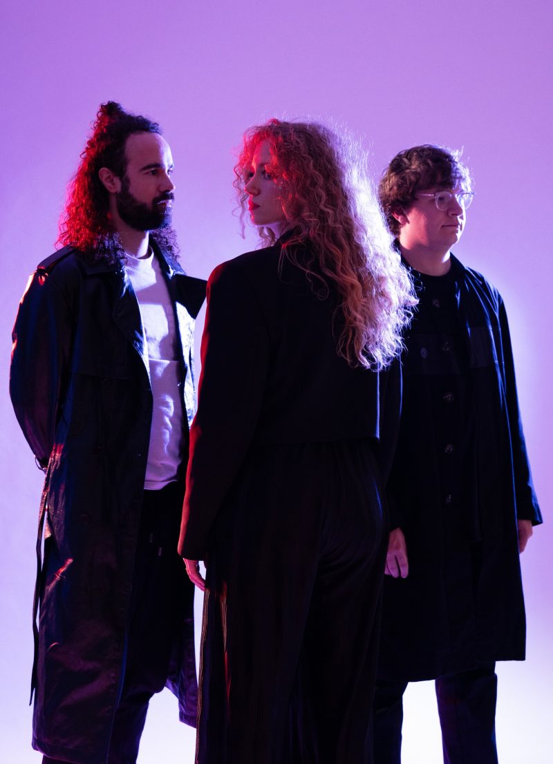 Avec « Chroma », Fortress peint l’électro-pop en couleurs vives