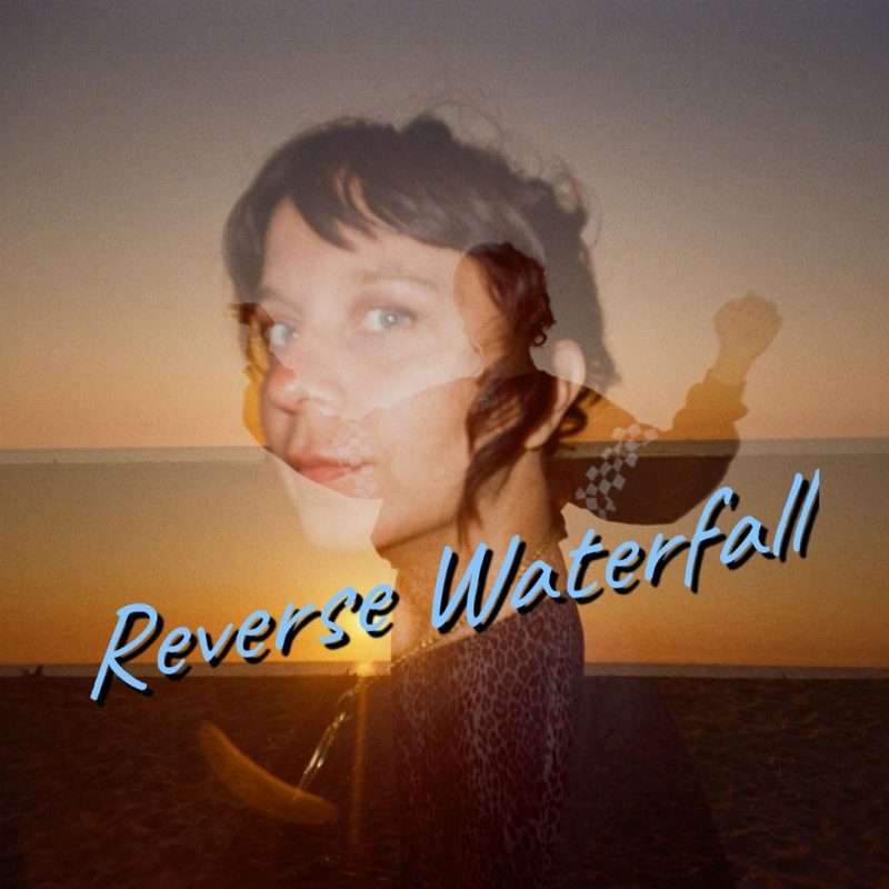 Lisa Li-Lund fait naître l’hiver avec « Reverse Waterfall »