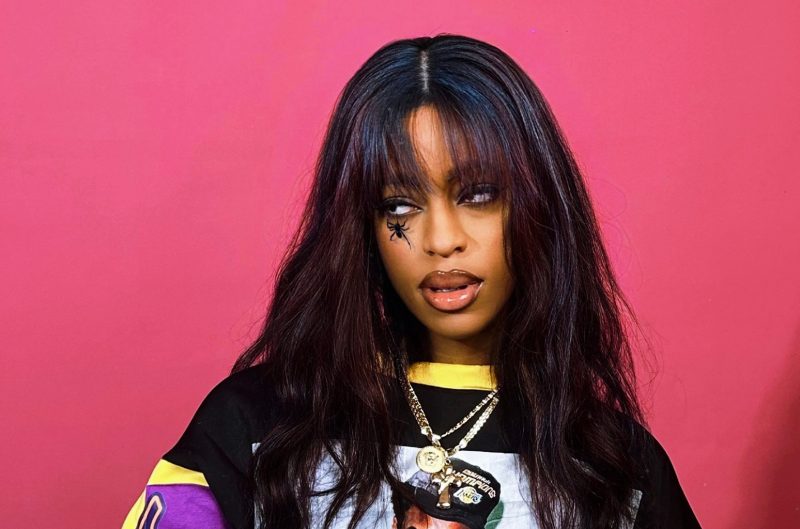 Qing Madi illumine la scène avec « Akanchawa », une ode à l’amour et à l’espoir