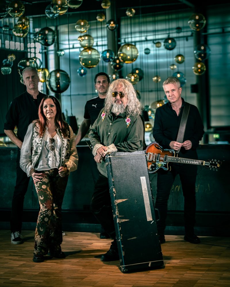Thomas & The Angry Hearts dévoilent « Perfect Rules » : une ballade paternelle émouvante