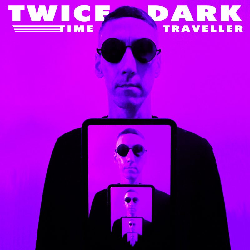 Twice Dark et l’éternel retour des erreurs dans « Time Traveller »