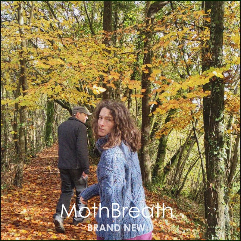 MothBreath – « Brand New » : Une renaissance musicale tout en apesanteur