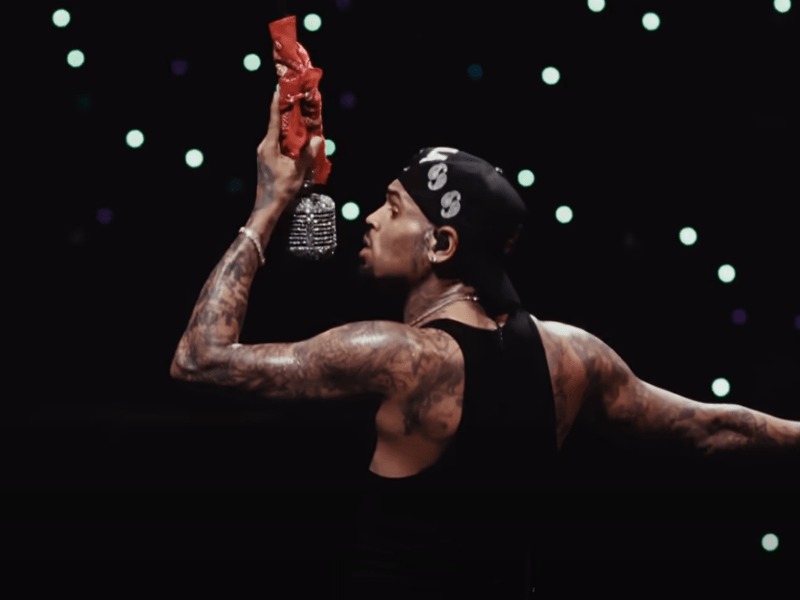 Chris Brown et les Résidus de l’Amour : Plongée dans l’Âme de ‘Residuals’