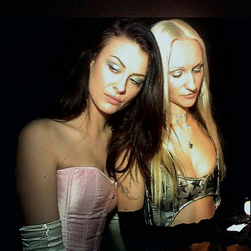 dragongirl et Sonic Girl : hyperpop sous haute tension avec « everything will b ok »