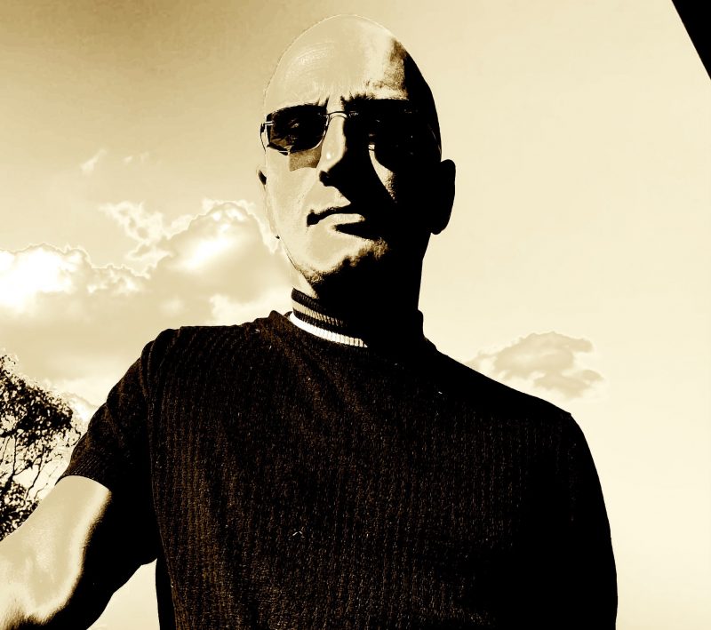 Coolonaut illumine l’ère sombre avec son nouvel album « Dark Energy »