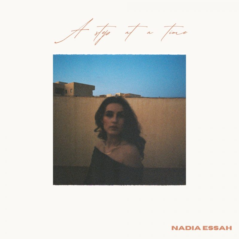 “A Step At A Time” : Nadia Essah avance au rythme du cœur