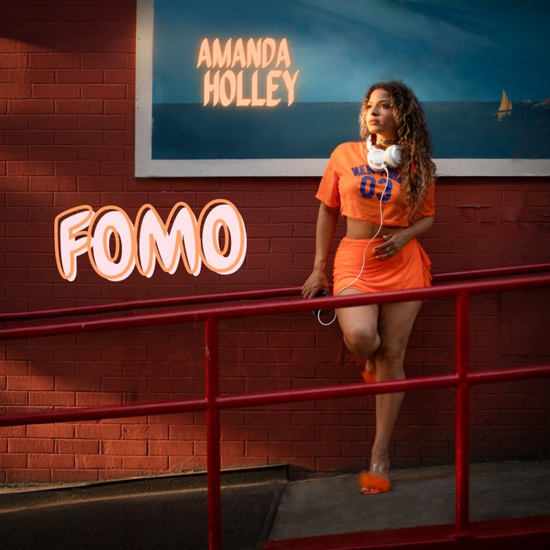 Amanda Holley bouscule les codes de l’intimité avec « FOMO »