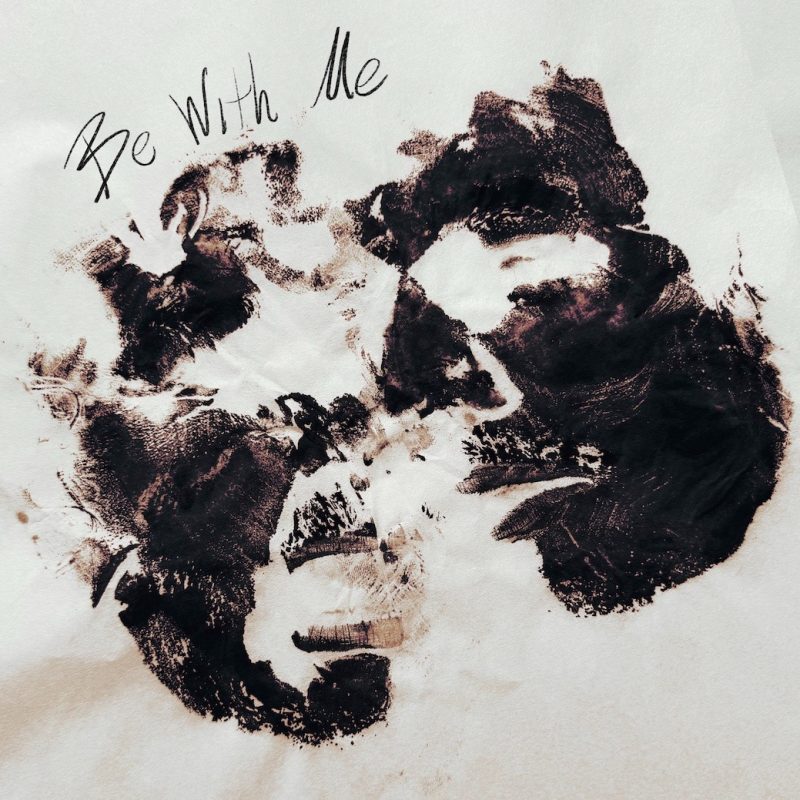 Ani Even – “Be With Me” : une prière murmurée dans l’ombre