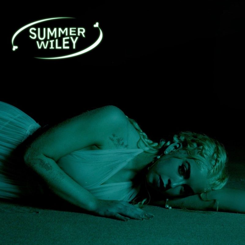 Summer Wiley trouble les eaux avec « Wet Dreams »