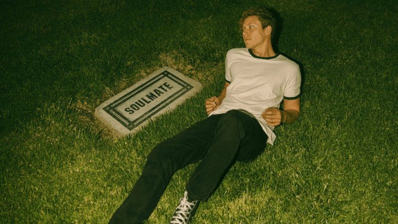 iamnotshane fait danser les névroses romantiques avec « Love Interest of the Month »