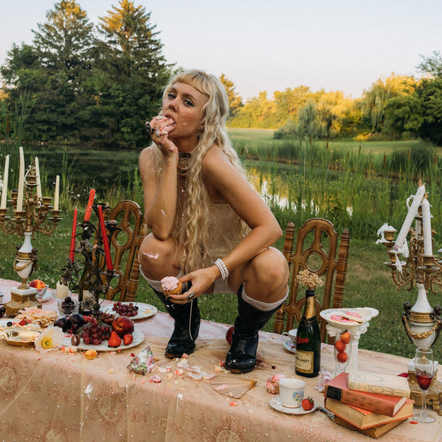 ILUKA dévoile « Crucify Me » : un hymne puissant contre la pression sociale exercée sur les femmes