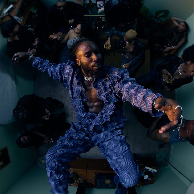 Kojey Radical et Planet Giza s’unissent sur “Expensive” : entre groove futuriste et introspection