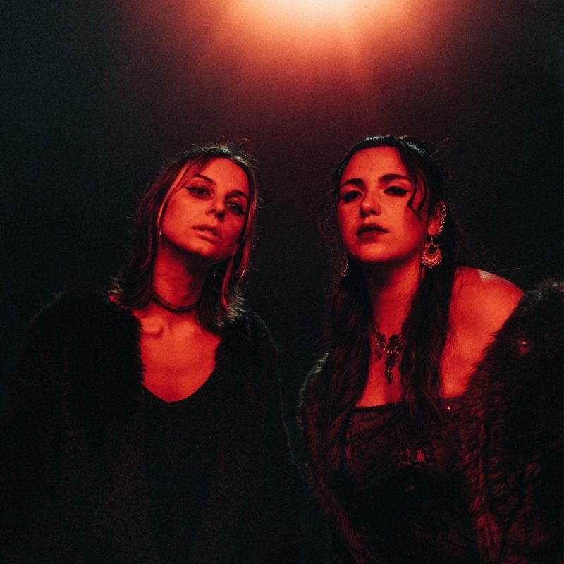 Naomi Aguilera et Nena Planeta : « Brujas », un manifeste sonore de sororité