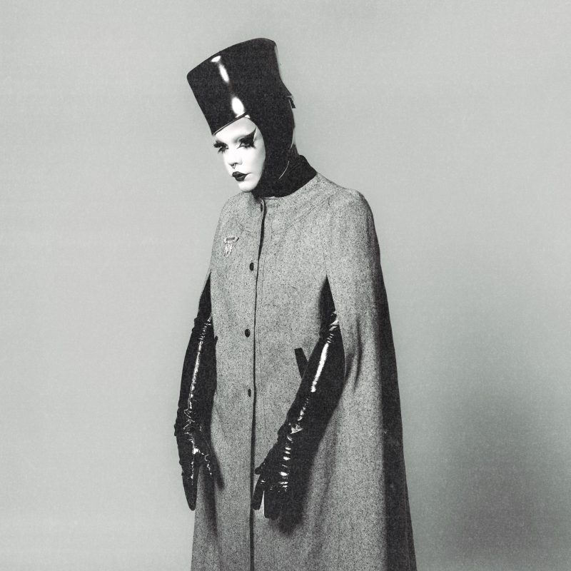 Yayah – Never Kill Yourself, une tempête électro-pop entre désespoir et renaissance