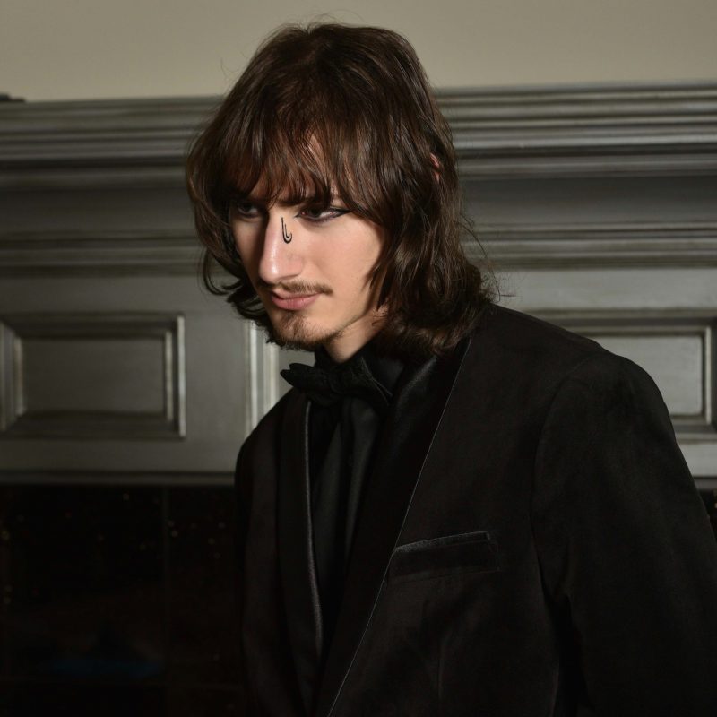  Prendre le large : “Get Me Far” de Alex Ergas, un retour attendu