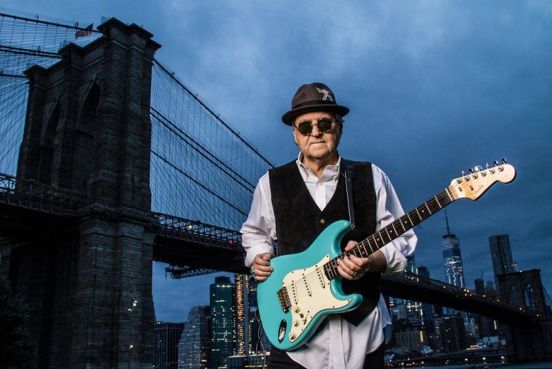 DownTown Mystic réveille le rock avec « Somebody’s Always Doin’ Something 2 Somebody »