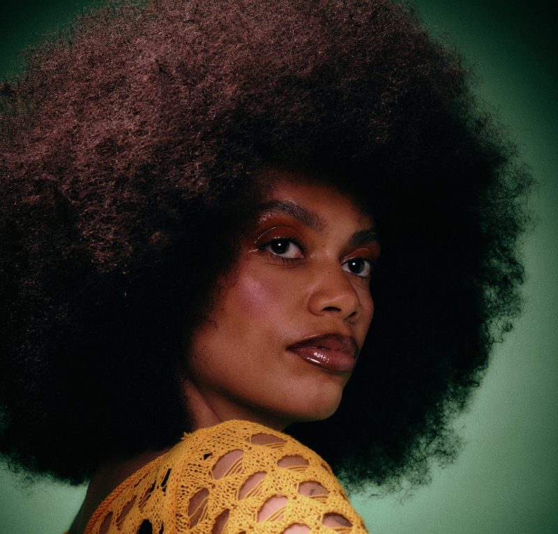 Joya Mooi – “Pay Day”, la richesse du temps plutôt que celle du salaire