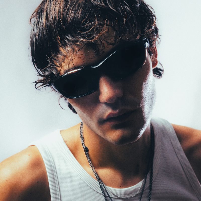 Karl & the Virgin fait vibrer le dancefloor avec « Break a Sweat »