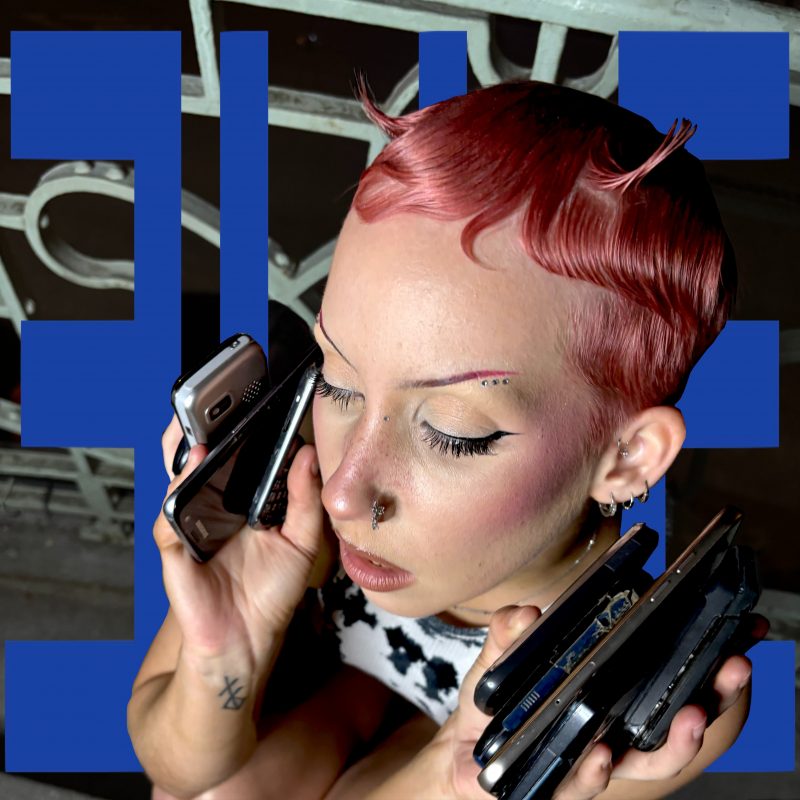 “ELLE” — Lisalou réinvente le diable féminin