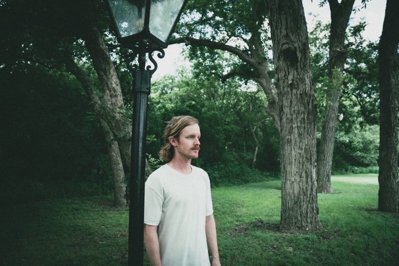 Nathaniel Earl – i’m alone : la lenteur du chagrin