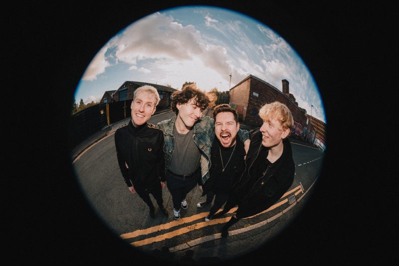 Mercy Kelly rallume la nuit avec « Out in The Night »