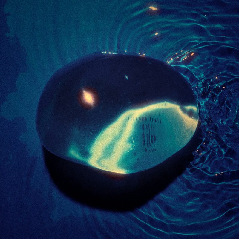 « Iridescent » : Strange Fruit fait vibrer Jakarta sur une nouvelle fréquence