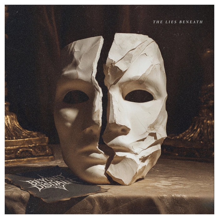 Quand Beyond Disdain scrute « The Lies Beneath », l’ombre d’une relation qui dévore