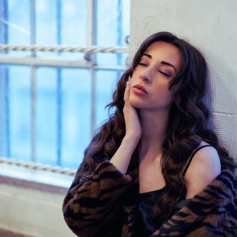 Kayla Marie Pulver dévoile “Confess”, une ballade vulnérable entre émotion et vérité