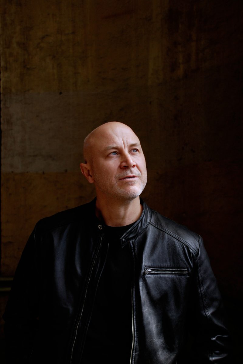 « Zueri » : Dave Curl chante les fissures dorées de Zurich