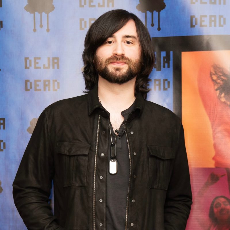 « Snapshots » : Deja Dead, l’art de regarder derrière soi pour mieux s’en extraire