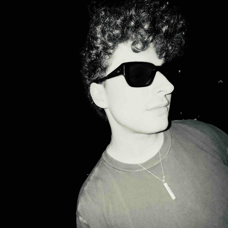 « Prize » : Joshua Pearlstein transforme l’énergie en évidence pop